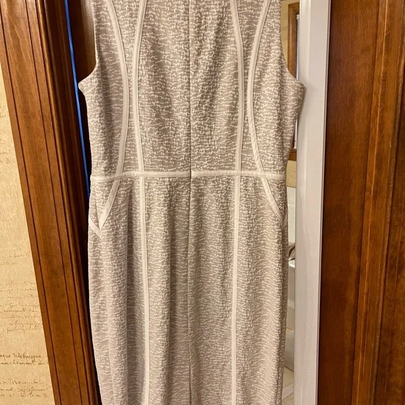 Calvin Klein women’s size 12 dress - Picture 2 of 3